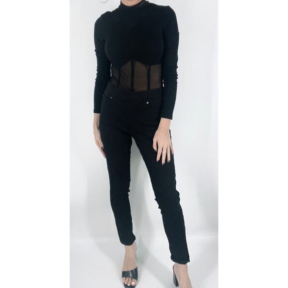 Amazon Essentials Women's Black Stretch Pull-On Jegging Size 6 - Picture 4 of 6